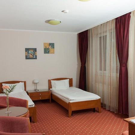 Hotel Hermes Alba Iulia Zewnętrze zdjęcie