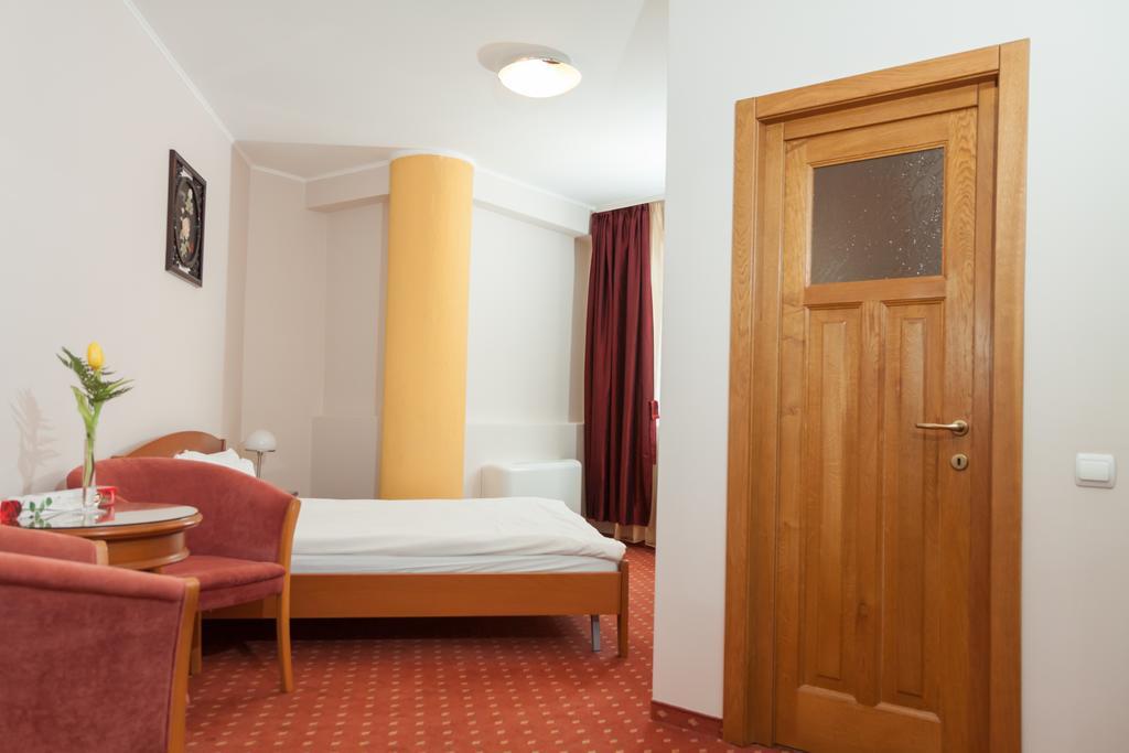 Hotel Hermes Alba Iulia Pokój zdjęcie
