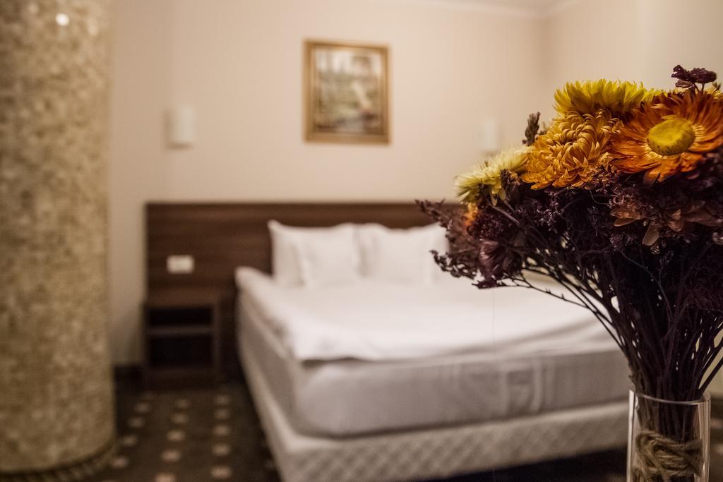 Hotel Hermes Alba Iulia Zewnętrze zdjęcie