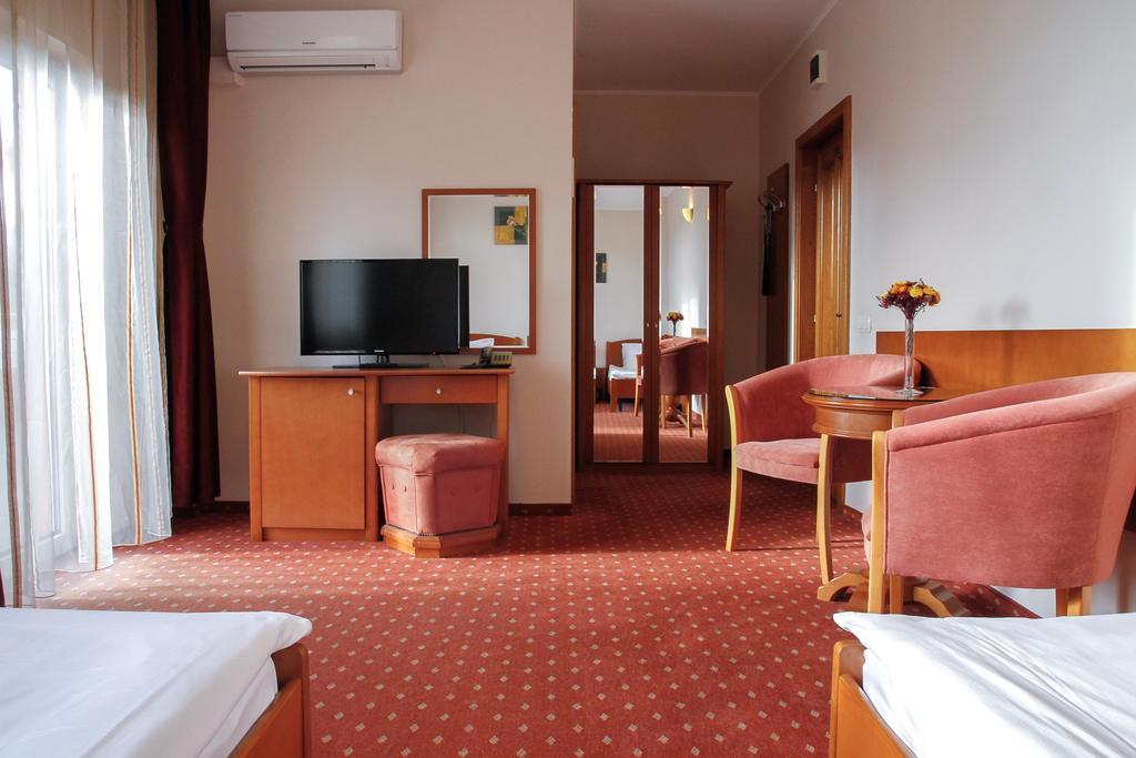 Hotel Hermes Alba Iulia Zewnętrze zdjęcie