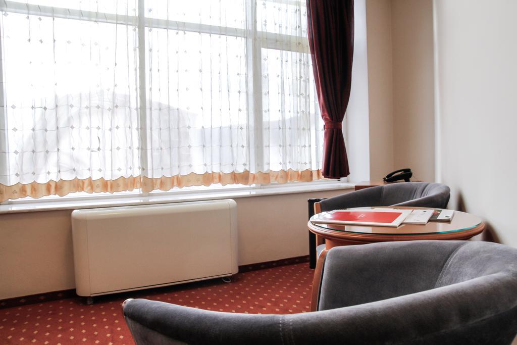 Hotel Hermes Alba Iulia Zewnętrze zdjęcie