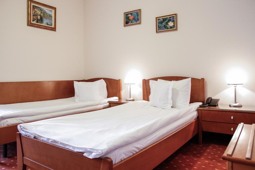 Hotel Hermes Alba Iulia Zewnętrze zdjęcie