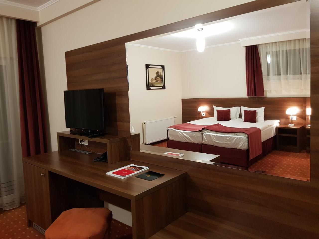 Hotel Hermes Alba Iulia Zewnętrze zdjęcie