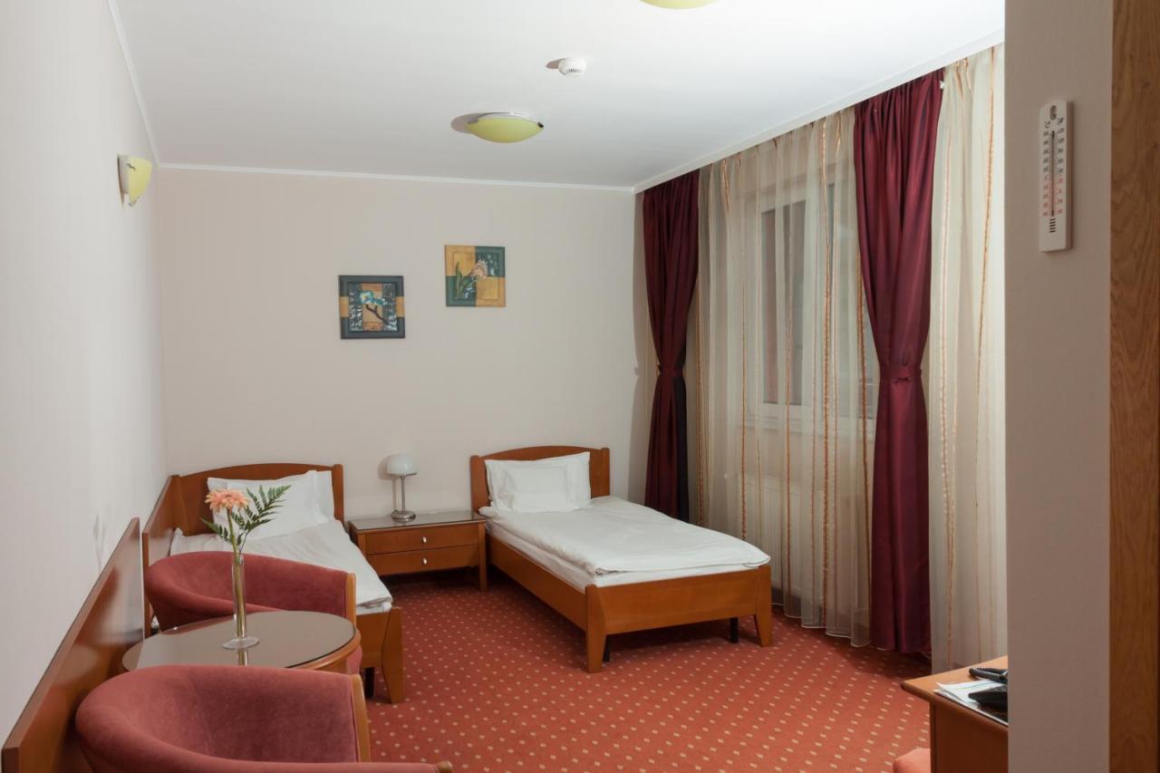 Hotel Hermes Alba Iulia Zewnętrze zdjęcie